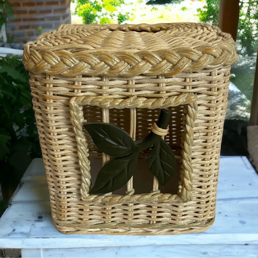 Vtg Woven Wicker~Rattan Ivory Cube Kleenex Tissue Box Cover Holder~Leaves